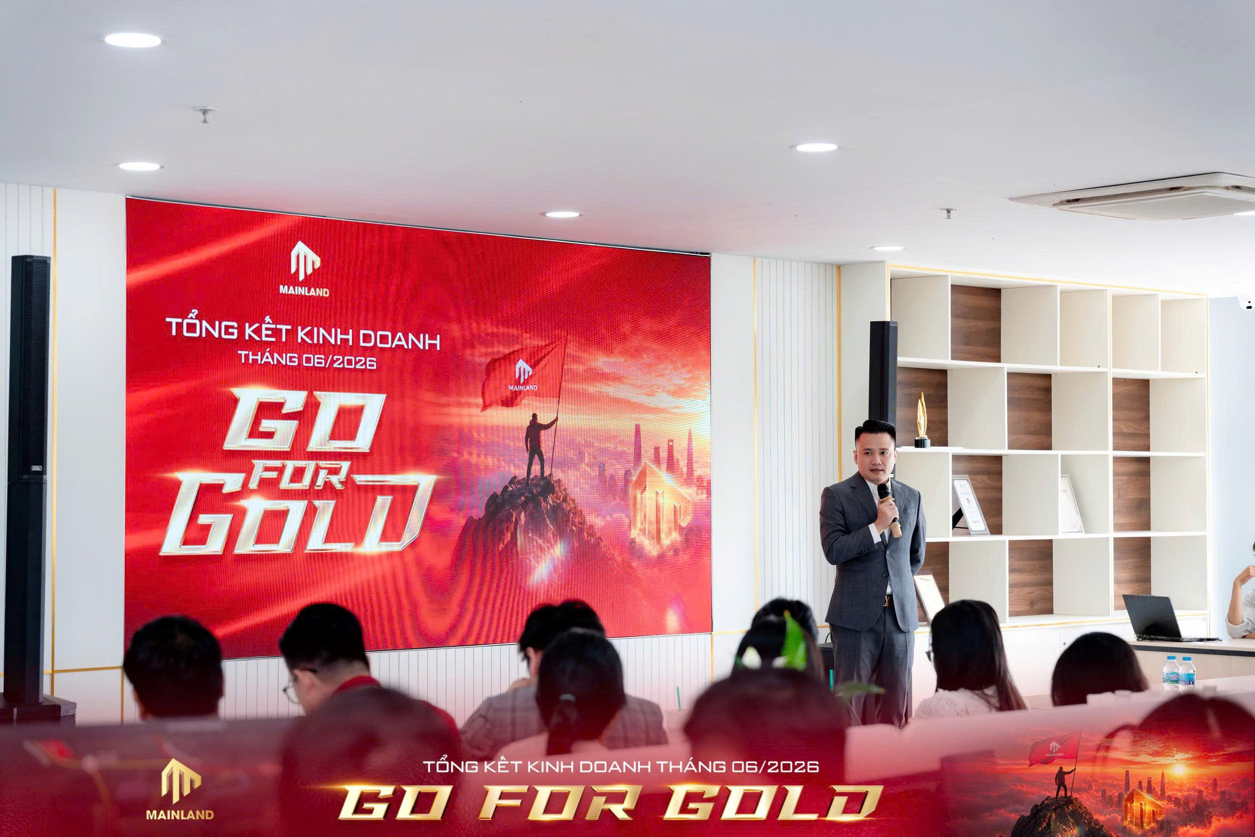 chu-tich-hdqt-kiem-tong-giam-doc-pham-van-nam-chia-se-dinh-huong-chien-luon