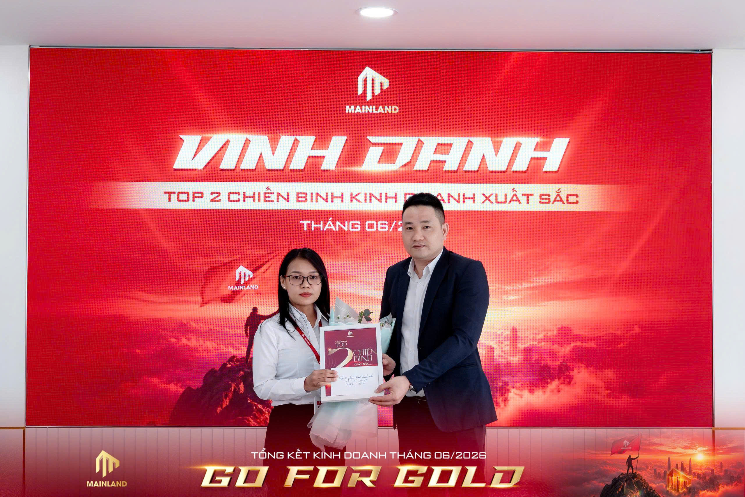 vinh-danh-top-2-chien-binh-xuat-sac-tru-so-tphcm