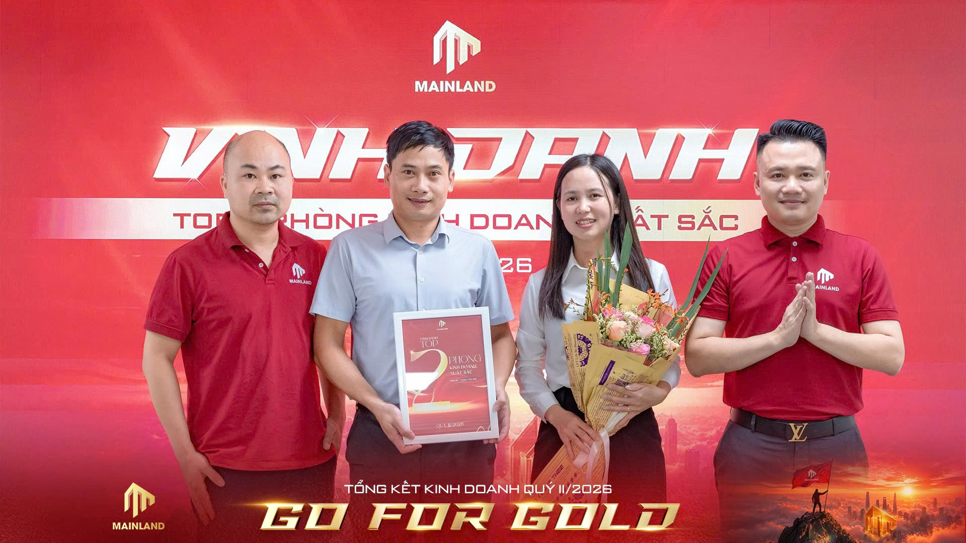 vinh-danh-top-2-phong-kinh-doanh-xuat-sac-tru-so-ha-noi
